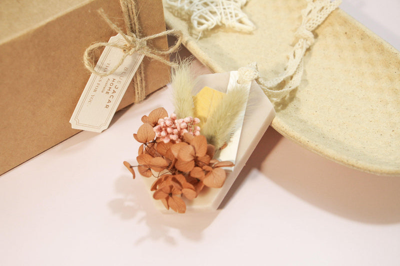 'Into the Fall' Diffuser Ornament - Blue Jacar, Candle