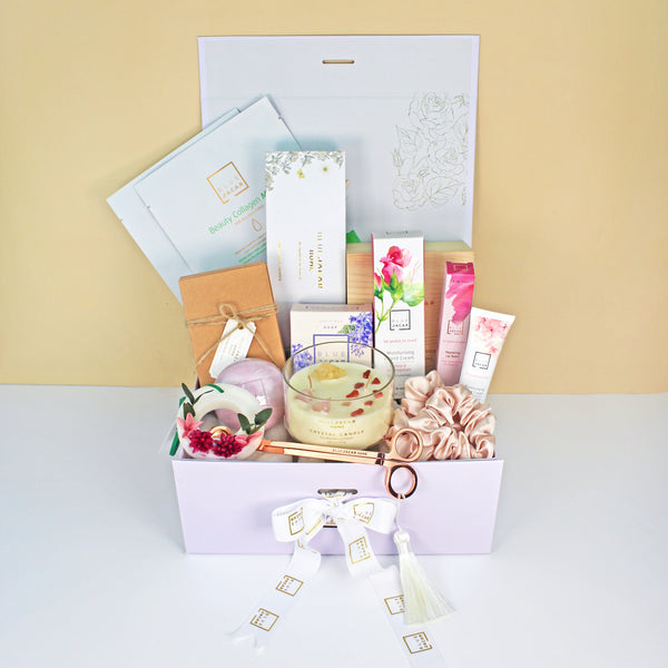 Bouquet of Blooms Beauty Box